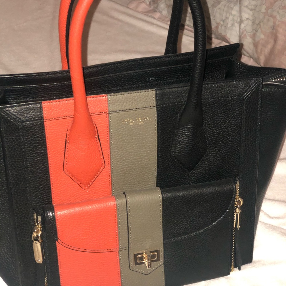 Henri Bendel Purse Gently Used